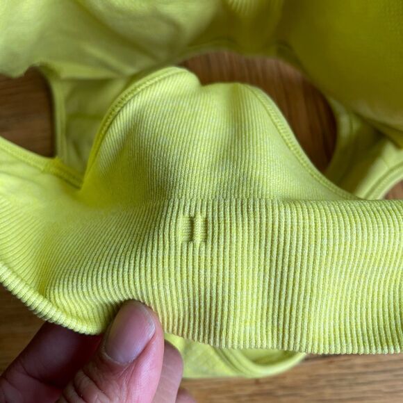 Lululemon Ebb & Flow bra size 4 Heathered Split Pea EUC - Picture 4 of 5